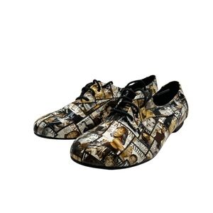 NWOT Kalli Magazine print‎ fun artsy flat shoes color tan and black size 8